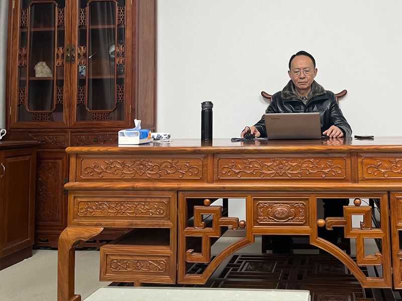 李万波博士