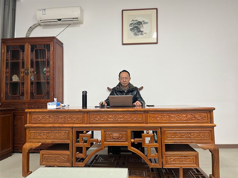 李万波博士